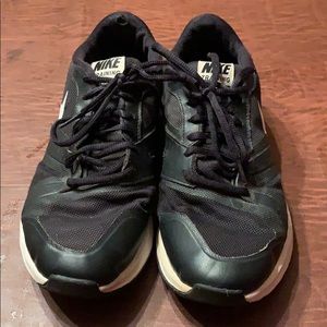 Men’s black Nike sneakers